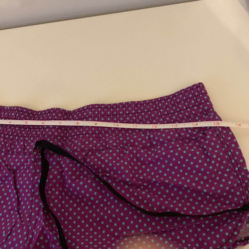 3 Shorts - Picture 4 of 7